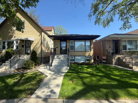 Photo of 1234 W 97th Place, Chicago, IL 60643 (MLS # 12687322)