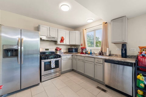 Tiny photo for 116 Cloverleaf Road, Matteson, IL 60443 (MLS # 12717051)