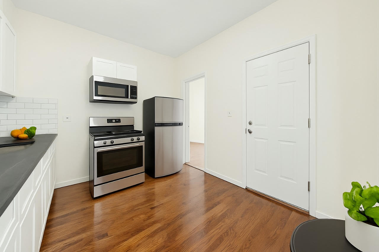 411 N Hamlin Avenue