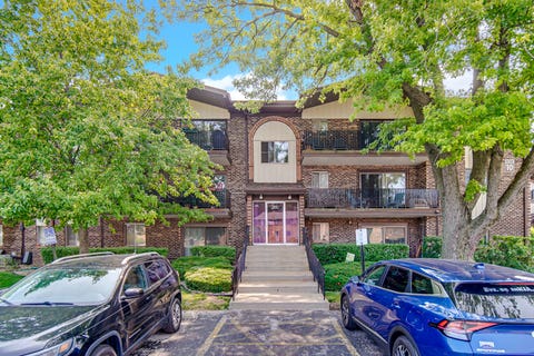 Tiny photo for 13913 James Drive #1021, Crestwood, IL 60418 (MLS # 12705308)