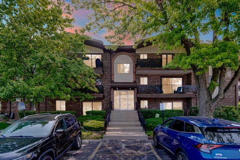 Tiny photo for 13913 James Drive #1021, Crestwood, IL 60418 (MLS # 12705308)