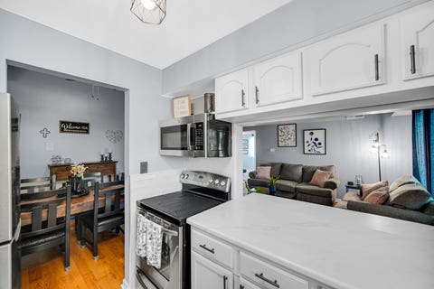 Tiny photo for 13913 James Drive #1021, Crestwood, IL 60418 (MLS # 12705308)