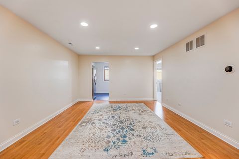 Tiny photo for 6625 N Northwest Highway #202, Chicago, IL 60631 (MLS # 12491978)