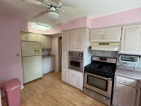 Tiny photo for 9615 Parkside Avenue, Oak Lawn, IL 60453 (MLS # 12762150)
