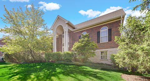679 PRESTWICK Lane Wheeling IL 60090