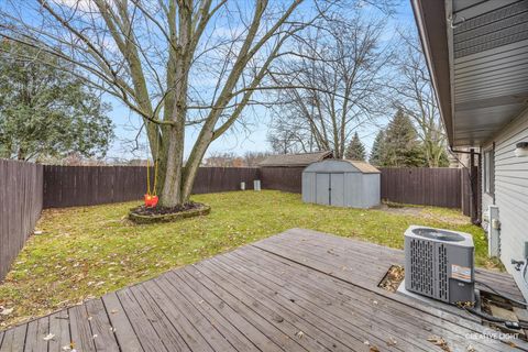 Tiny photo for 386 CAMPUS Drive, Elgin, IL 60120 (MLS # 12523294)