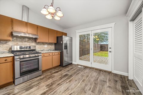 Tiny photo for 386 CAMPUS Drive, Elgin, IL 60120 (MLS # 12523294)