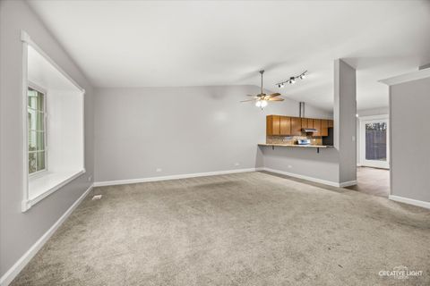 Tiny photo for 386 CAMPUS Drive, Elgin, IL 60120 (MLS # 12523294)