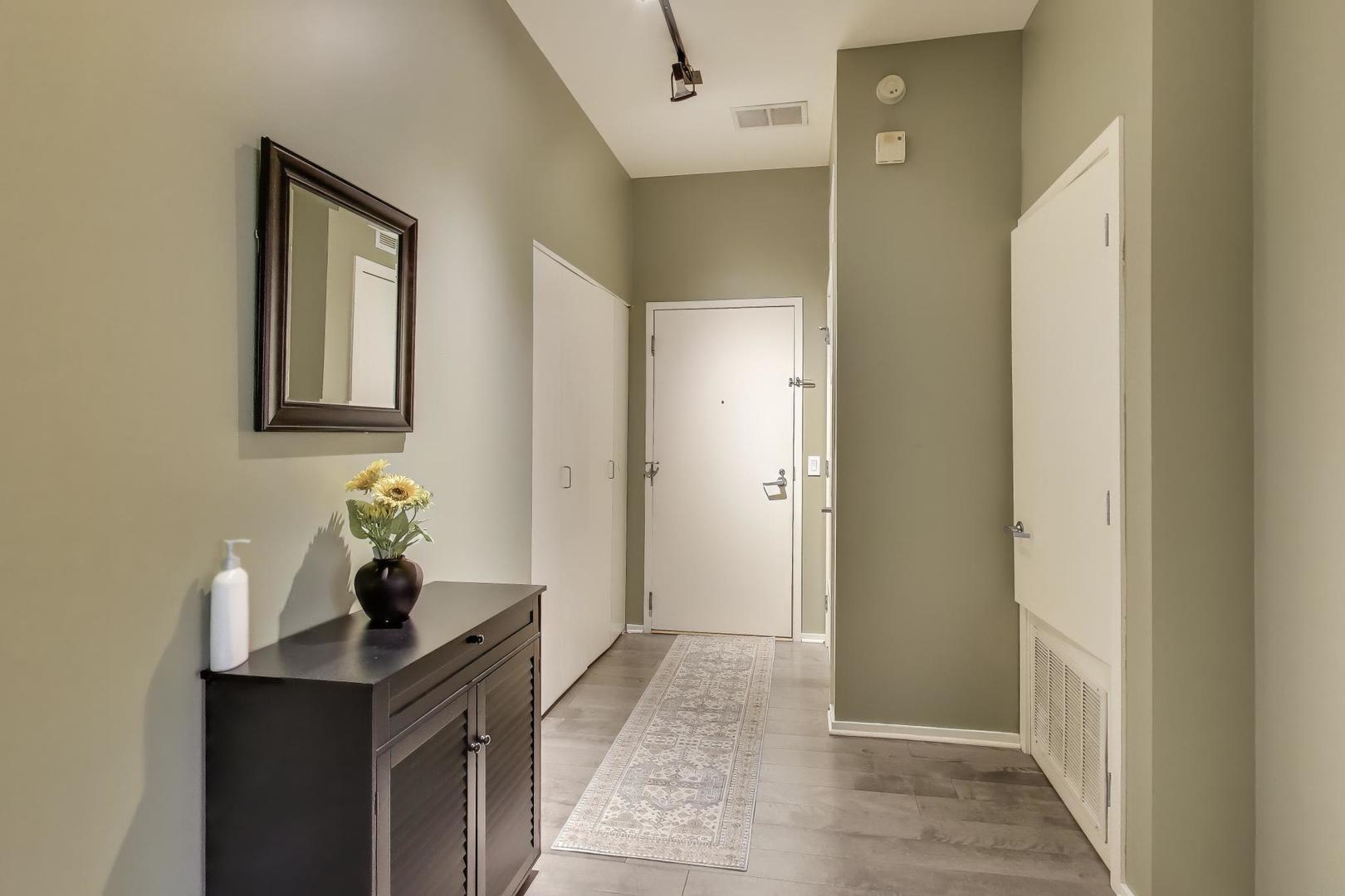 130 S CANAL Street 803