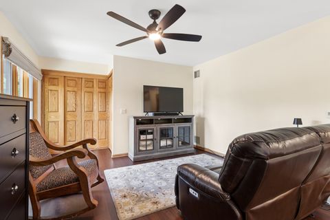 Tiny photo for 1016 Rene Court, Park Ridge, IL 60068 (MLS # 12656221)
