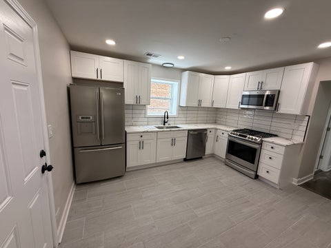 Tiny photo for 1637 Elmwood Avenue #1, Berwyn, IL 60402 (MLS # 12706385)