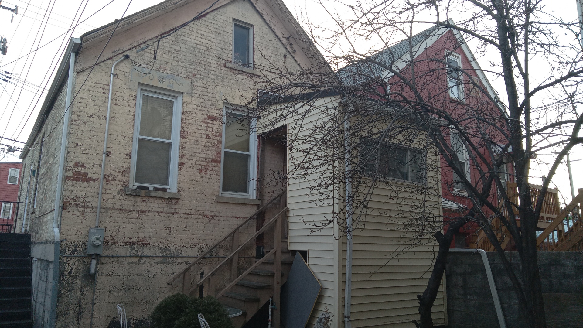 2335 W 21 Street