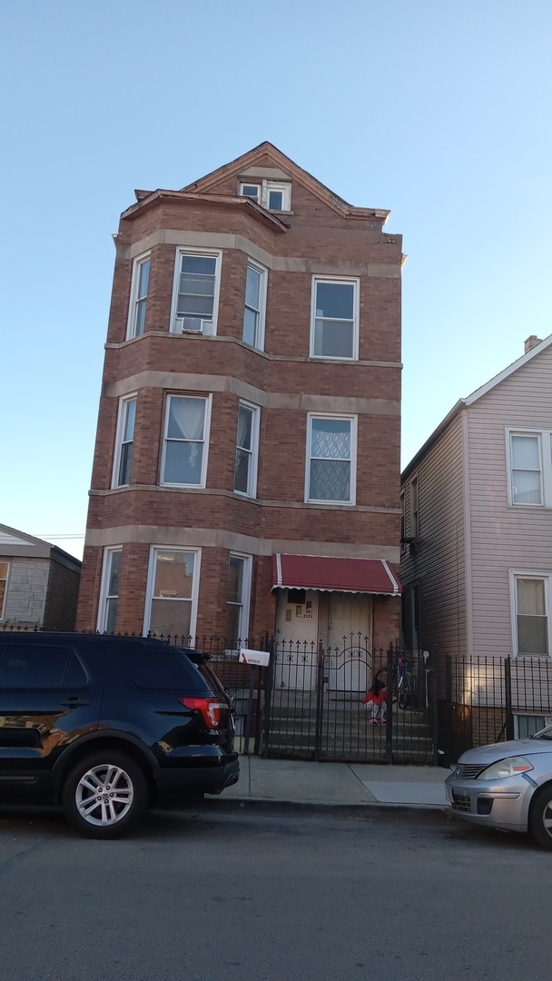 2335 W 21 Street