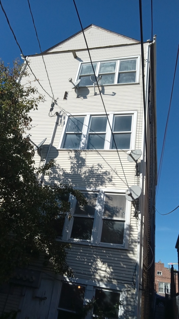 2335 W 21 Street