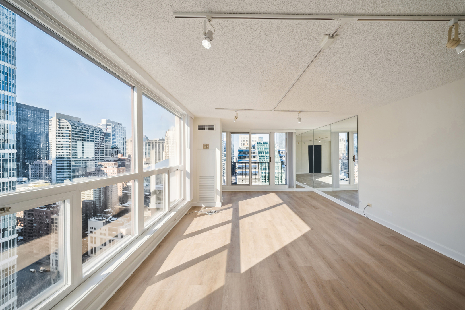200 N Dearborn Street 3402