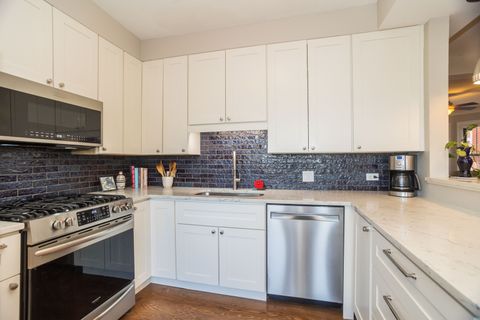 Tiny photo for 7649 N EASTLAKE Terrace #1B, Chicago, IL 60626 (MLS # 12581475)