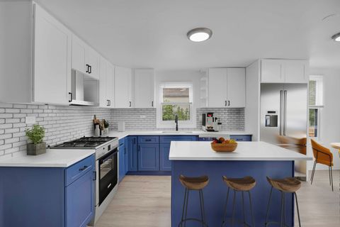 Tiny photo for 11720 S La Salle Street, Chicago, IL 60628 (MLS # 12492835)