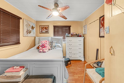 Tiny photo for 14041 S Calhoun Avenue, Burnham, IL 60633 (MLS # 12758433)