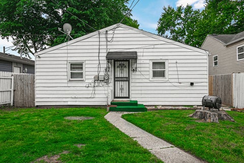 Tiny photo for 14041 S Calhoun Avenue, Burnham, IL 60633 (MLS # 12758433)