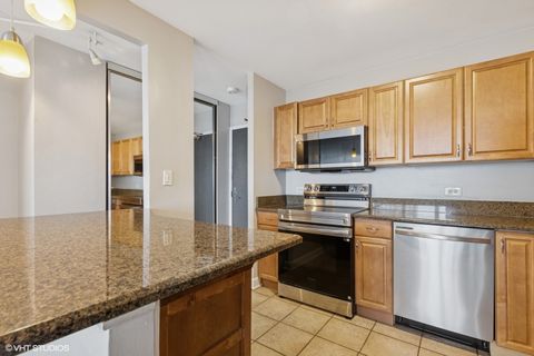 Tiny photo for 3930 N Pine Grove Avenue #2313, Chicago, IL 60613 (MLS # 12506826)