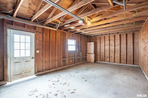 Tiny photo for 318 3RD Street, Marion, IL 62959 (MLS # QC4270072)