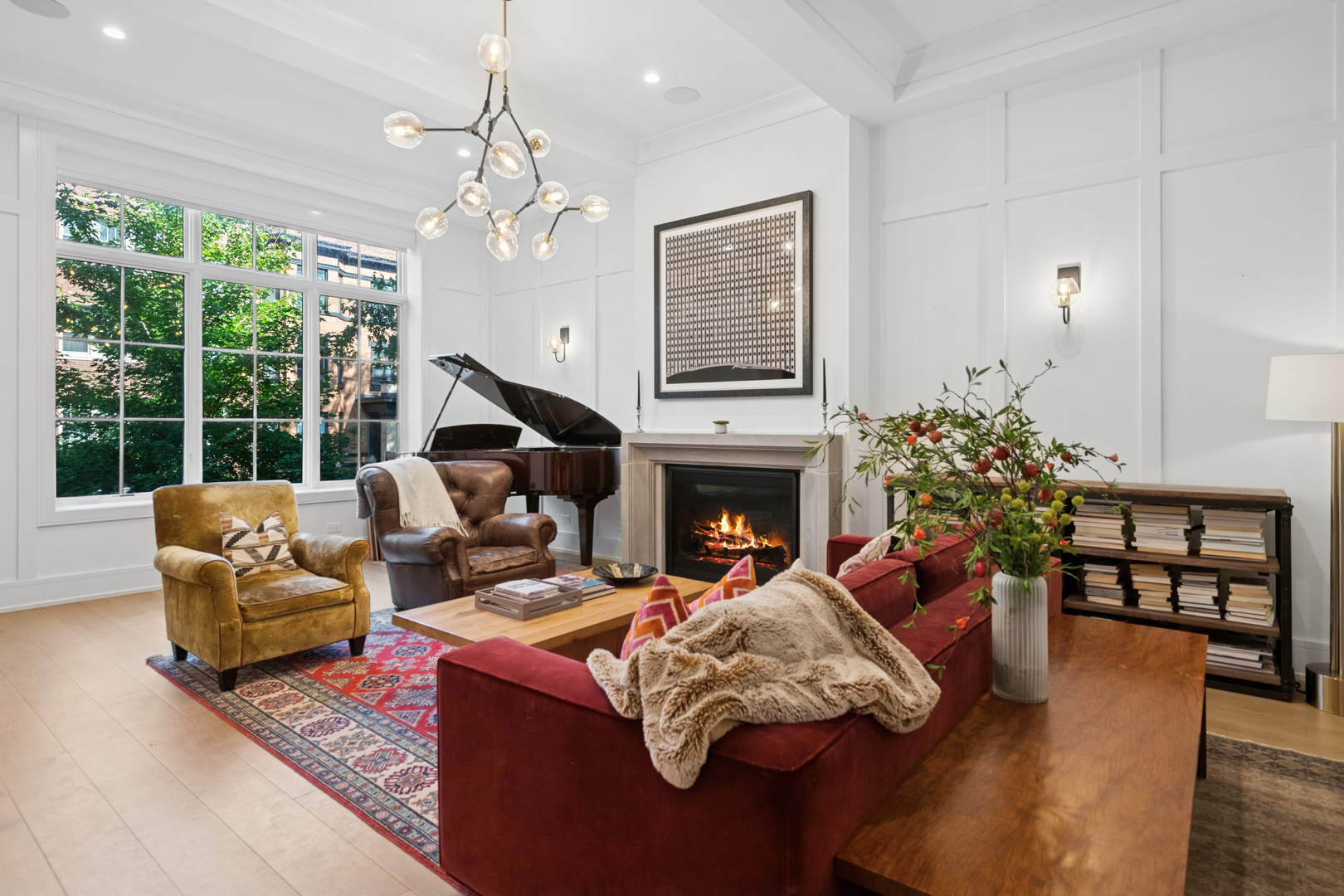 1443 W Summerdale Avenue