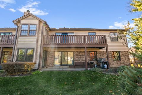 Tiny photo for 876 Stradford Circle #A1, Buffalo Grove, IL 60089 (MLS # 12520230)