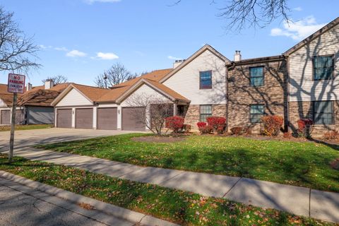 876 Stradford Circle A1 Buffalo Grove IL 60089