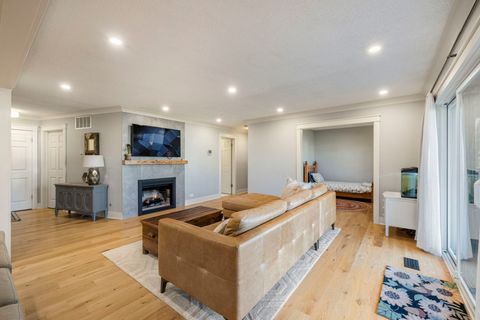 Tiny photo for 876 Stradford Circle #A1, Buffalo Grove, IL 60089 (MLS # 12520230)