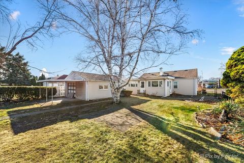 A home in Norridge