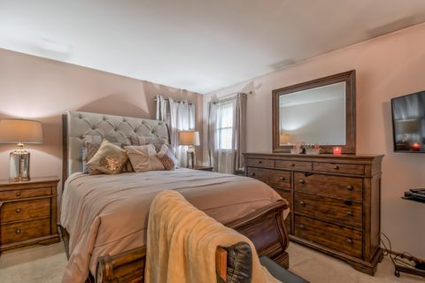 Tiny photo for 2512 LIVE OAK Drive, Crest Hill, IL 60403 (MLS # 12664361)