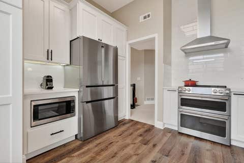 Tiny photo for 962 Shoreline Road #898, Lake Barrington, IL 60010 (MLS # 12714888)