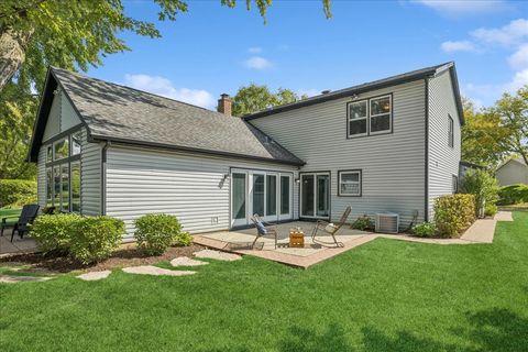 Tiny photo for 1012 Hobson Drive, Buffalo Grove, IL 60089 (MLS # 12408877)