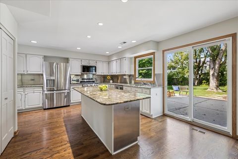 Tiny photo for 1012 Hobson Drive, Buffalo Grove, IL 60089 (MLS # 12408877)