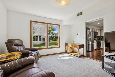 Tiny photo for 1012 Hobson Drive, Buffalo Grove, IL 60089 (MLS # 12408877)