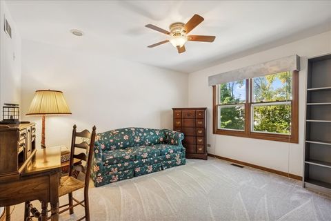 Tiny photo for 1012 Hobson Drive, Buffalo Grove, IL 60089 (MLS # 12408877)