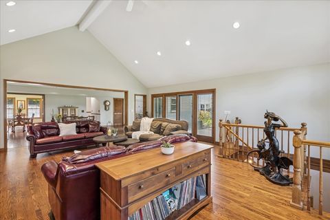 Tiny photo for 1012 Hobson Drive, Buffalo Grove, IL 60089 (MLS # 12408877)