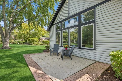 Tiny photo for 1012 Hobson Drive, Buffalo Grove, IL 60089 (MLS # 12408877)