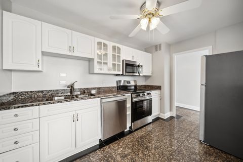 Tiny photo for 5455 N Sheridan Road #3804, Chicago, IL 60640 (MLS # 12438124)