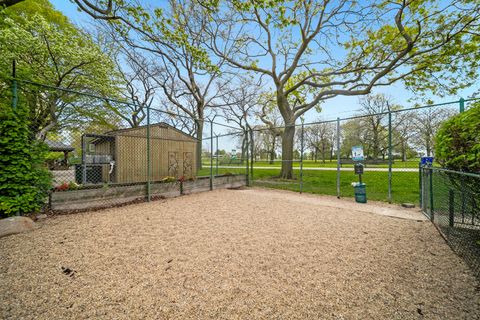 Tiny photo for 5455 N Sheridan Road #3804, Chicago, IL 60640 (MLS # 12438124)