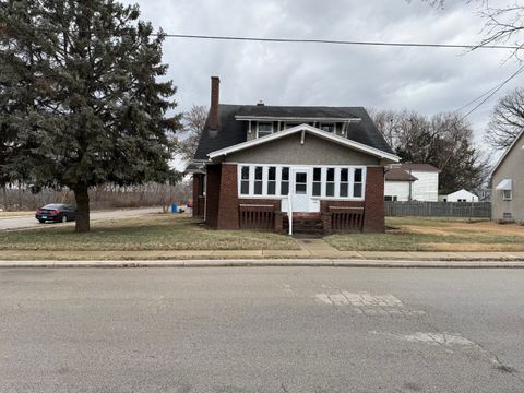 Tiny photo for 1204 6th Street, Peru, IL 61354 (MLS # 12549352)
