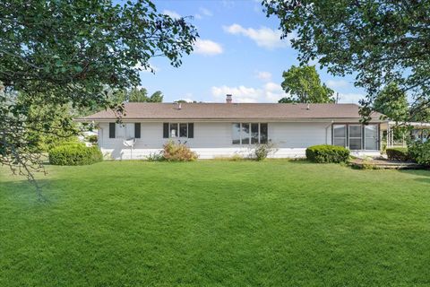Tiny photo for 107 Walnut Street, Penfield, IL 61862 (MLS # 12460581)