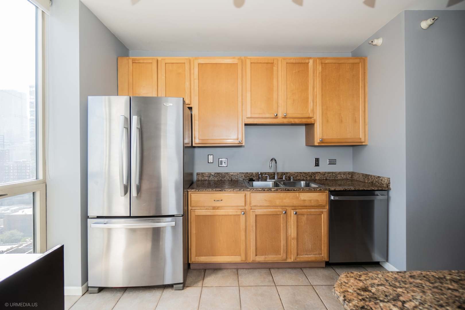 645 N KINGSBURY Street 2109