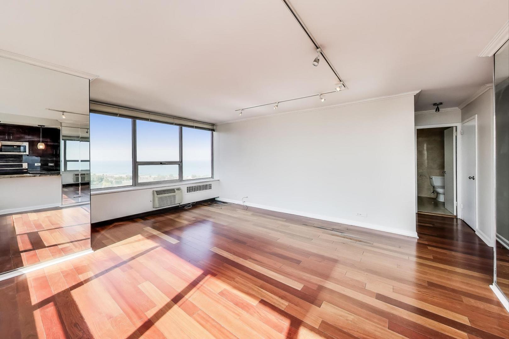 70 W Burton Place 2601