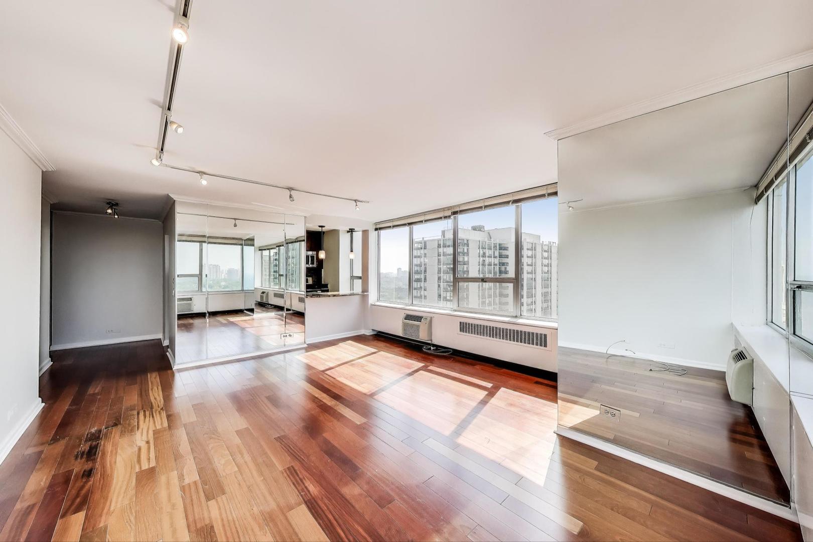 70 W Burton Place 2601