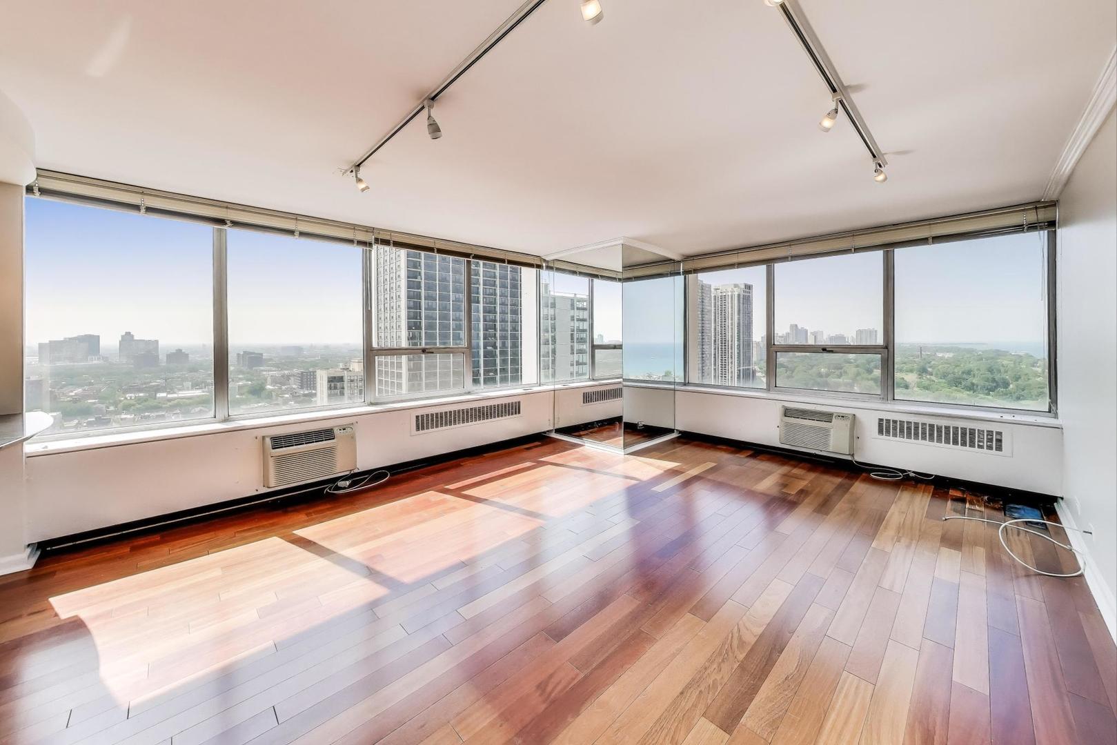 70 W Burton Place 2601