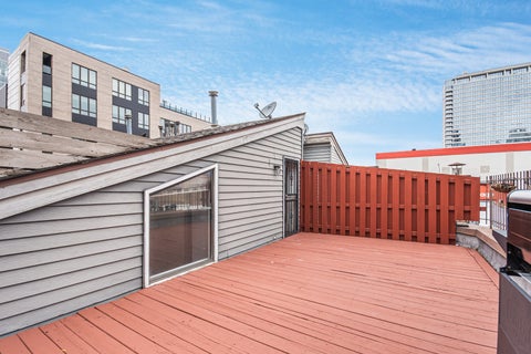 Tiny photo for 747 N Sedgwick Street #4RS, Chicago, IL 60654 (MLS # 12768433)