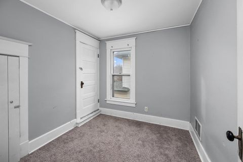 Tiny photo for 1321 W 13th St Street, Davenport, IA 52804 (MLS # 100000339)