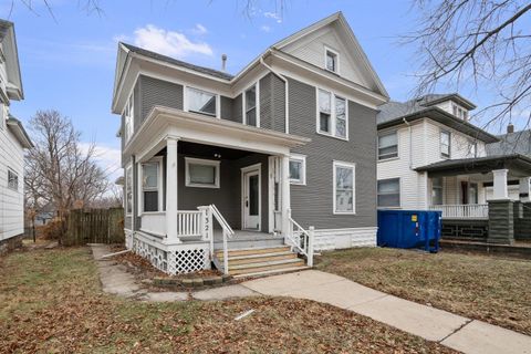 Tiny photo for 1321 W 13th St Street, Davenport, IA 52804 (MLS # 100000339)
