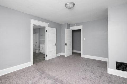 Tiny photo for 1321 W 13th St Street, Davenport, IA 52804 (MLS # 100000339)